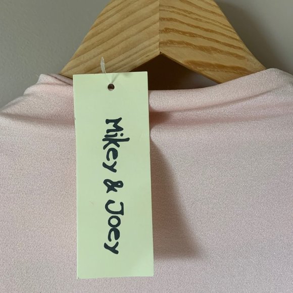 Light pink body suit - Picture 2 of 3